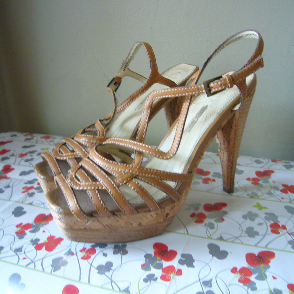 Max Studio Tan Leather Platform Sandal - Size 6.5M